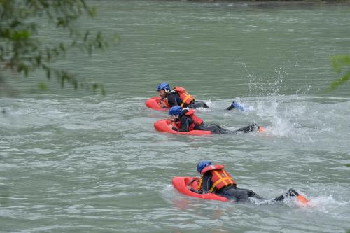 Esperienza di hydrospeed sul fiume Adda in Valtellina