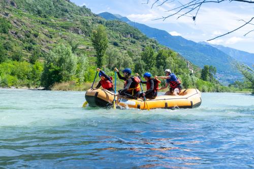 Rafting extreme in Valtellina sul fiume Adda