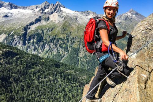 Via ferrata in Valmalenco con guida alpina